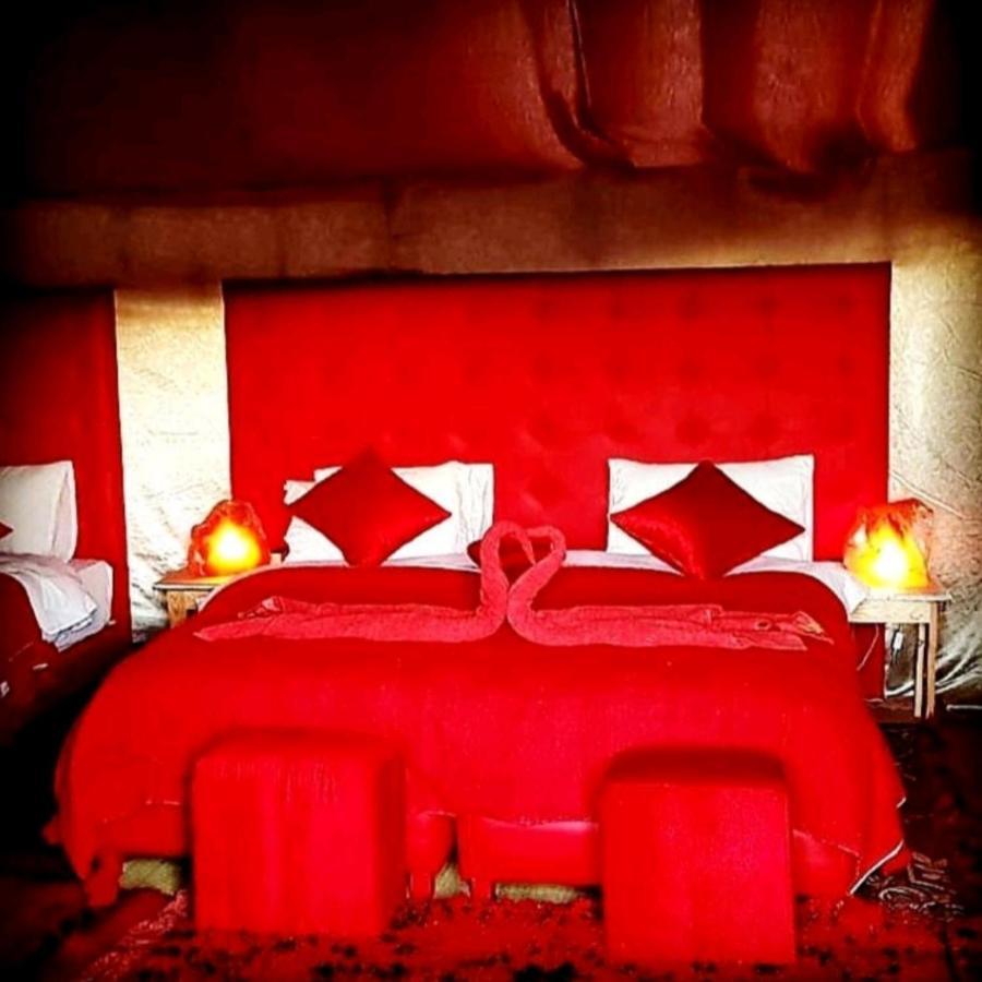 Desert Lover'S Luxury Camp Мерзуга Экстерьер фото